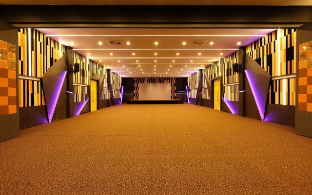 Play Phala Beach Rayong