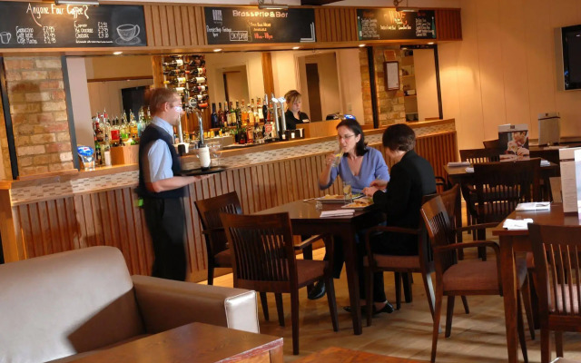Oxford Witney Hotel