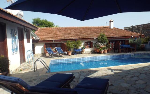 The Pomegranate's House