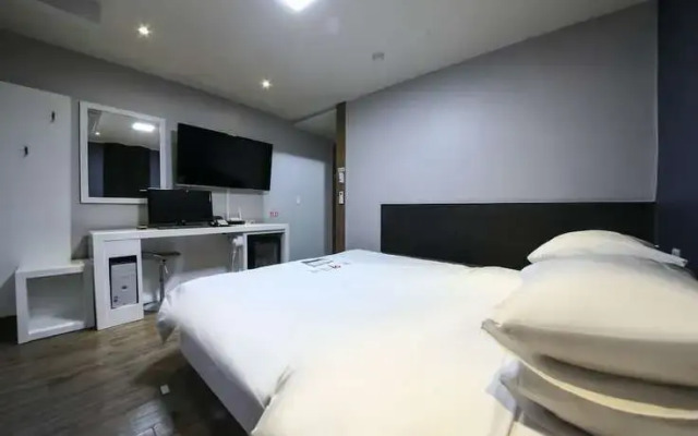 Jeonju Sanjeong-dong Aria