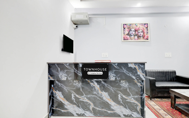Super Townhouse Jhilmil Metro Station Formerly Legacy Residency