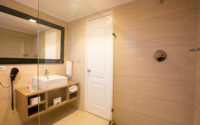 Playa Blanca Beach Resort - All Inclusive