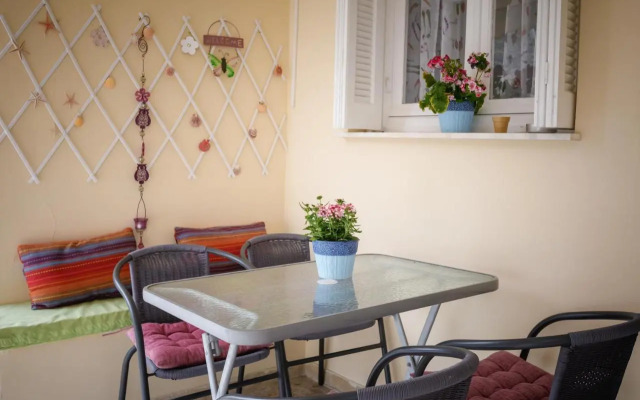 Androniki Apartment