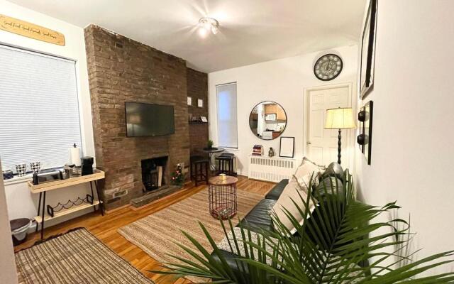 Cozy Entire Apartment in Upper East