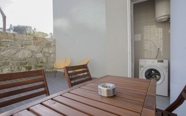 Liiiving In Porto Terrace & Sunny Apartment