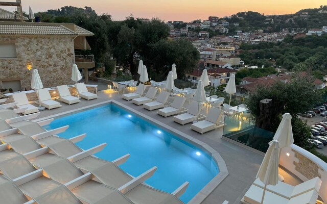 Gallery Suites Parga