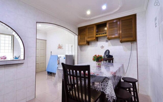 Immanuel Holiday Home