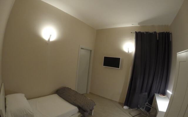 Up Hotel