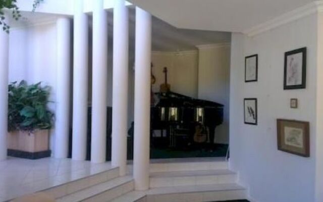 The Vines Avenue Guesthouse