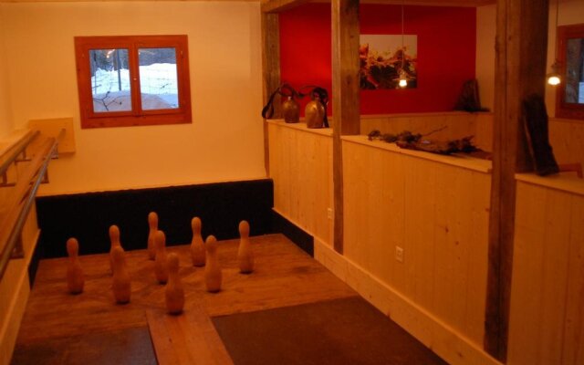 Spinas Gasthaus Val Bever - Hostel