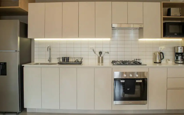 w Impressive 2BR With Balcony in Miraflores