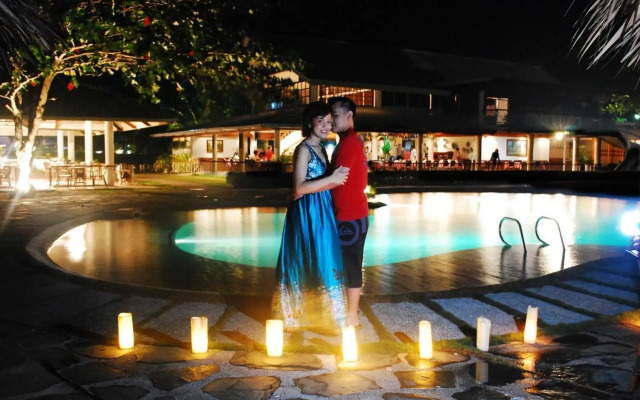 Almont Inland Resort