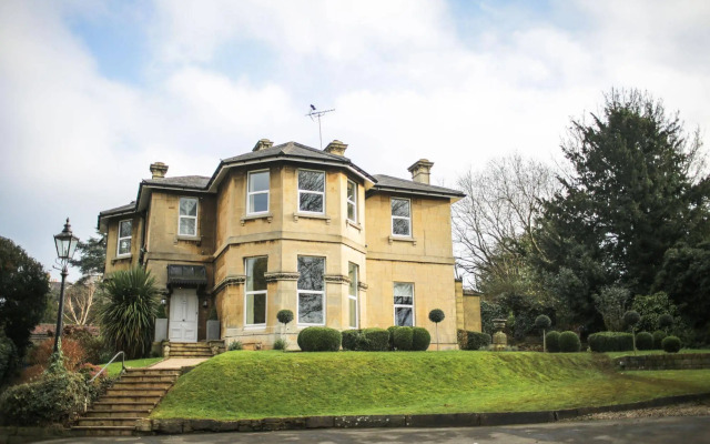 Leighton House