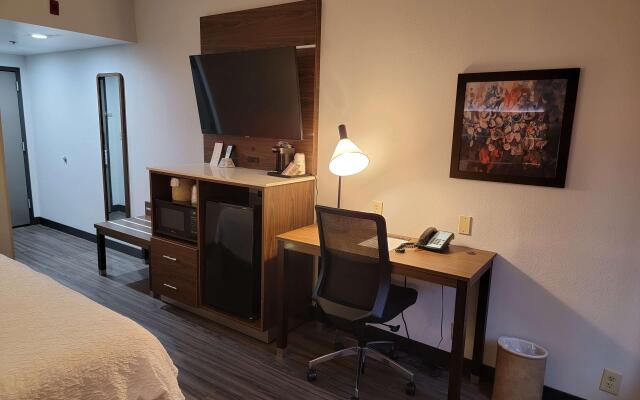 Best Western Plus Lexington Inn