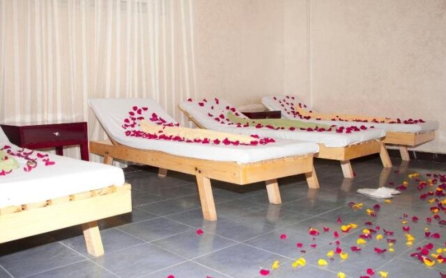 Manrashiwa Hotel