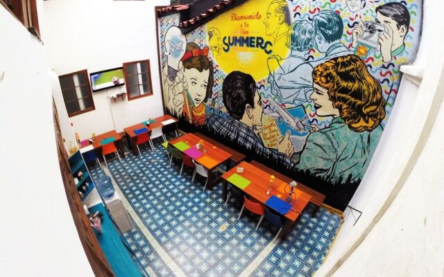 Graffiti Hostel Bogota