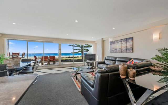 The Pavilions Beachfront Apartments