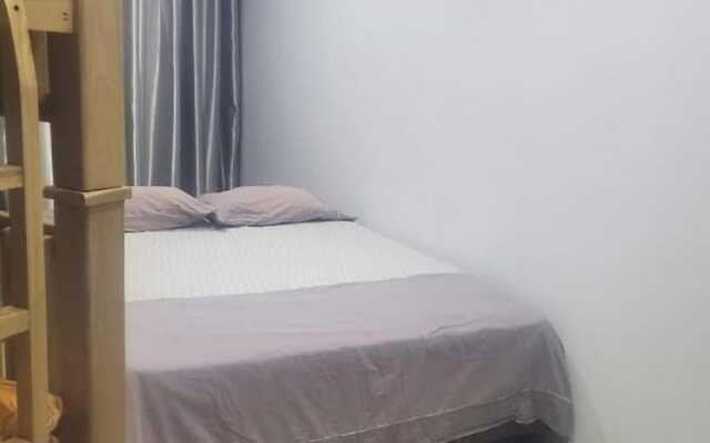 Apartment by the sea