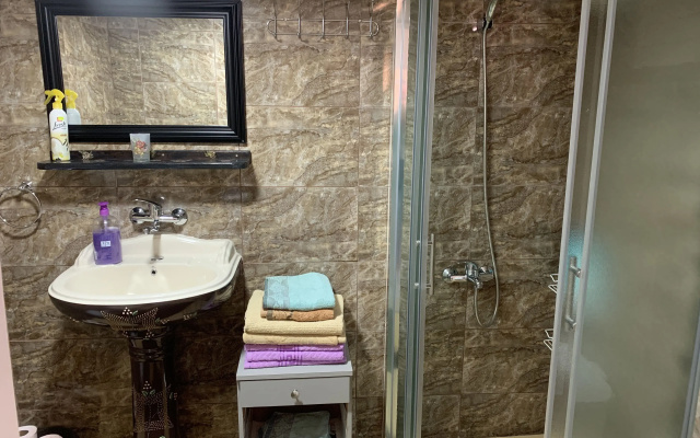 zoya guest house