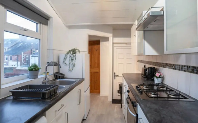 3 Bed-free Parking-close to City