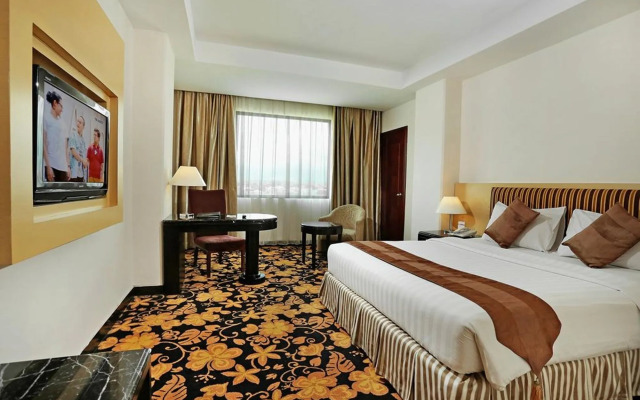 Rocky Plaza Hotel Padang