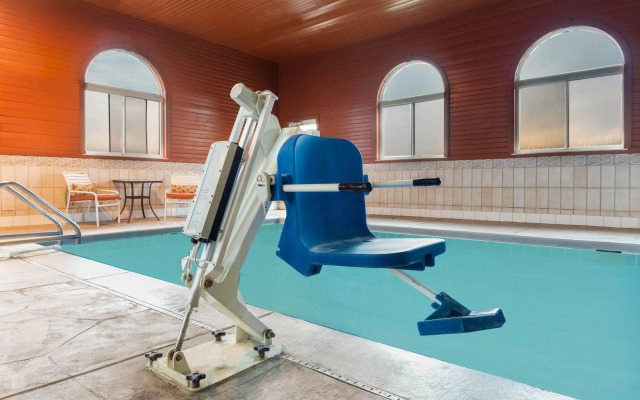 La Quinta Inn & Suites by Wyndham Frankfort