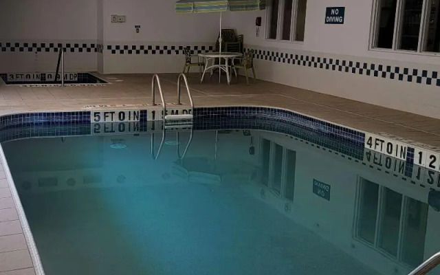 Quality Inn East