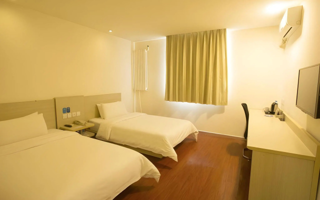 7 Days Inn Beijing Xiaocun Subway Station Branch – Guest Rooms – Beijing