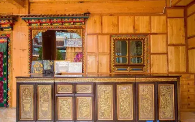 Naizi Hippo Shop Homestay