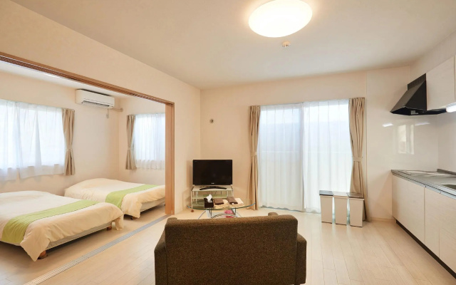 Rainbow Terrace – Guest Rooms – Ginowan
