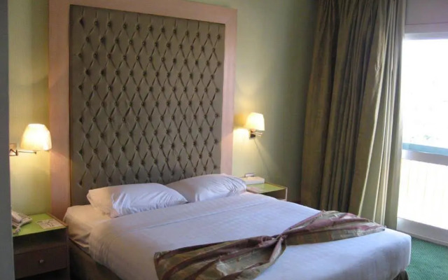 Santana Hotel