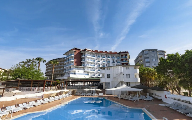 Grand Paradise Hotel