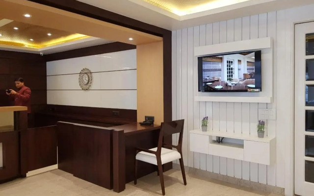 Hotel Clarks Residences, Nainital