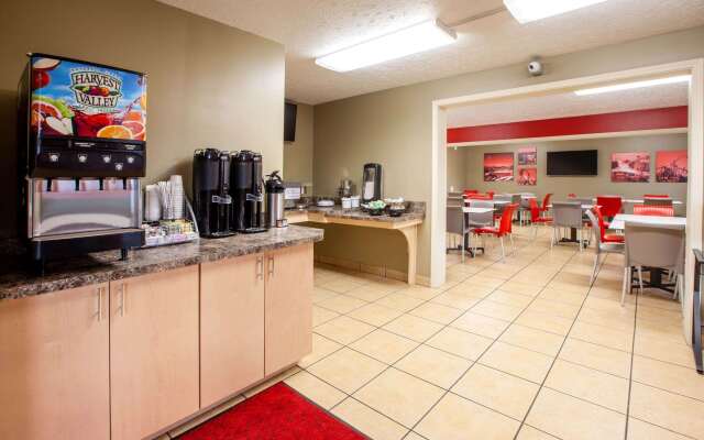 Super 8 by Wyndham Sandusky