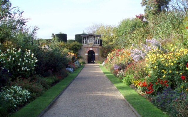 Rosemead Cottage