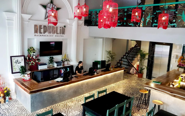 Republik Backpackers Hostel