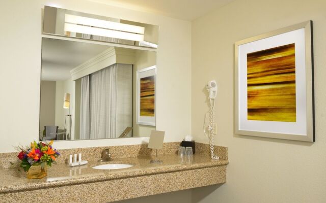 Courtyard Wichita at Old Town