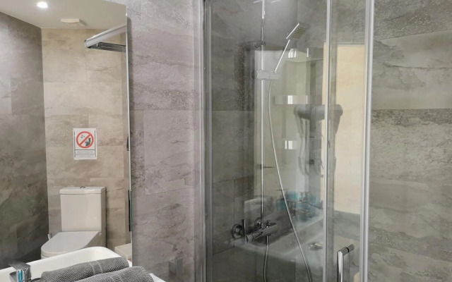 TORREMOLINOS Deluxe Apartment