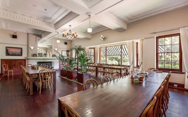 Caves House