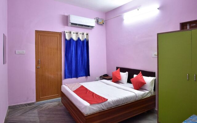 Oyo 14712 The New Garden Inn