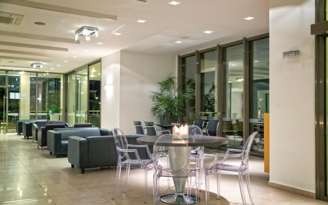 Lagomandra Hotel and Spa