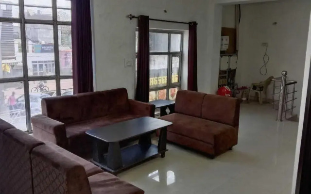 SPOT ON Hotel Deepak Palace