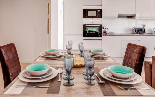 Lisbon Palace Apartment