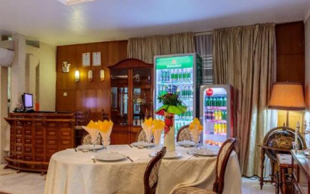 Former Ceausescu'S Vila Crizantema