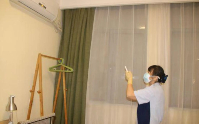 Homeinn Hotel (Nanchang Bayi Square Second Affiliated Hospital)