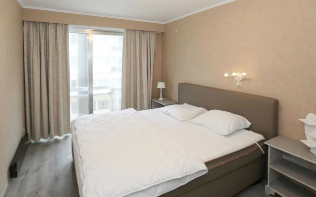 Spacious Coastal Retreat