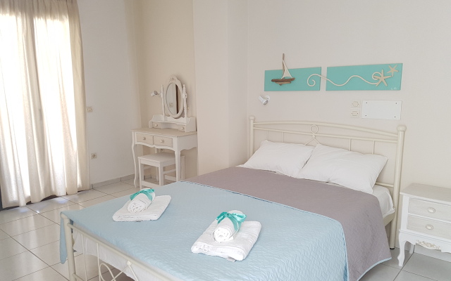 Petros Studios & Suites