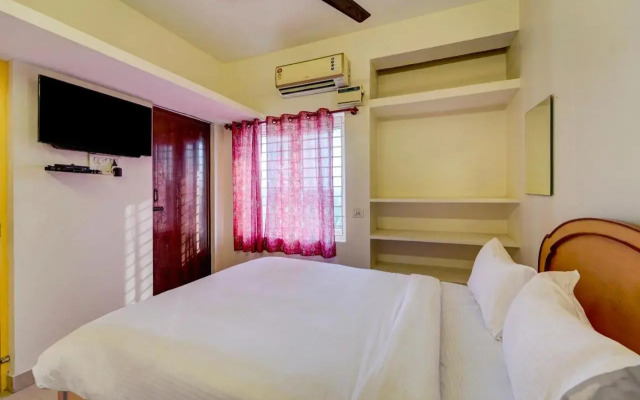 OYO Flagship 805216 Senthamizh Residency