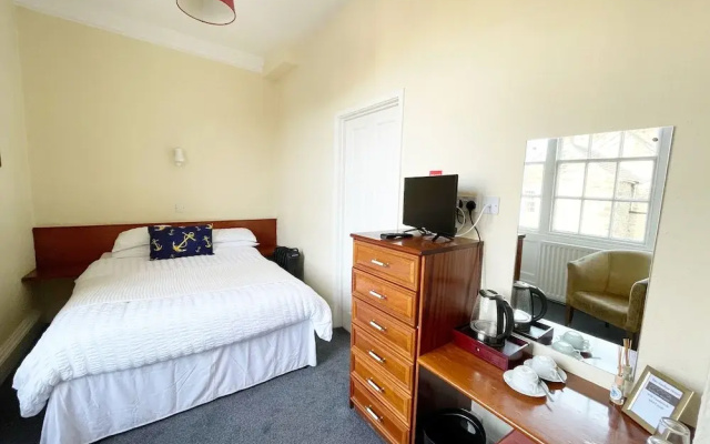 Anchor Hotel