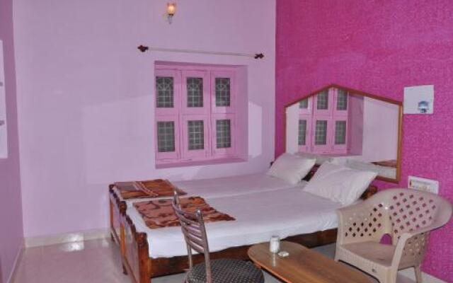 Thilak Home Stay